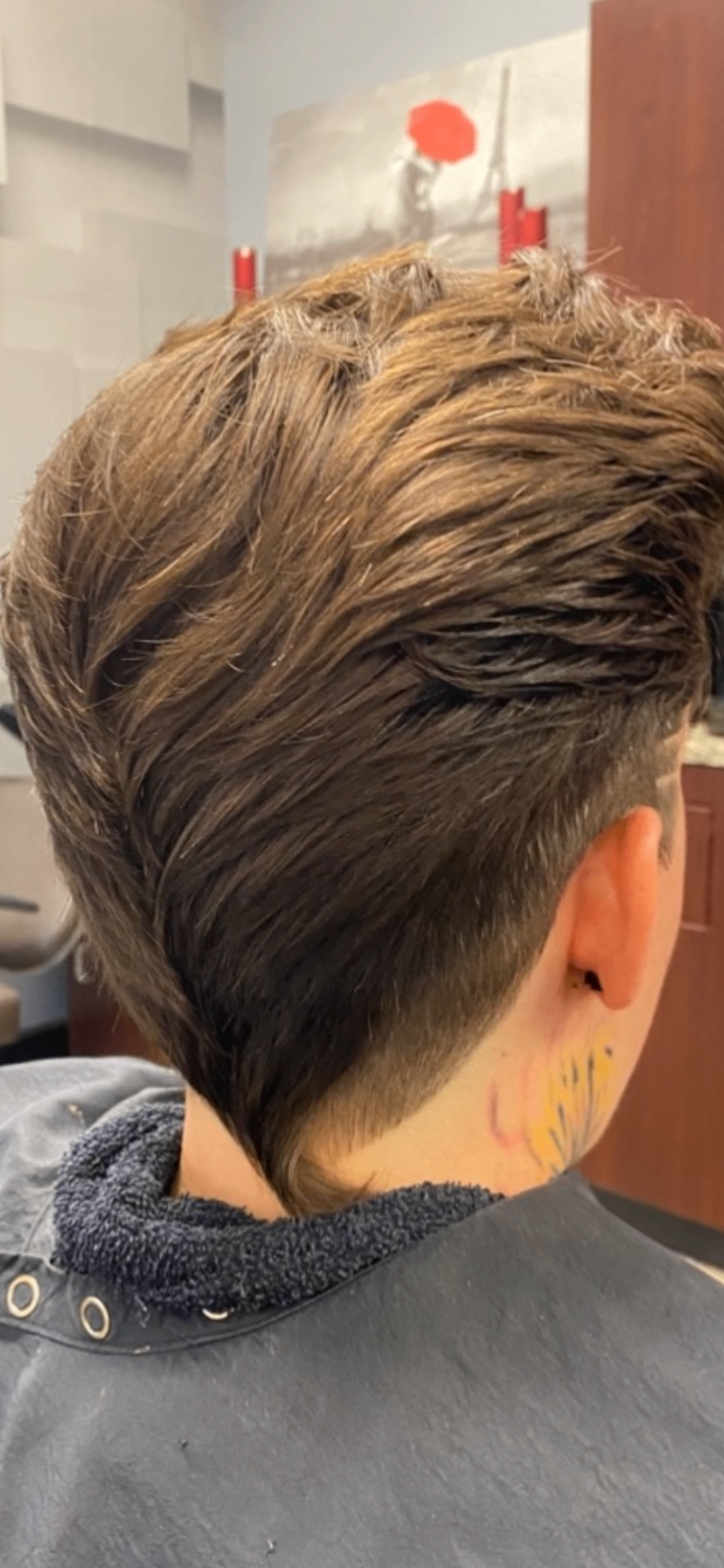 Men's textured taper fade haircut